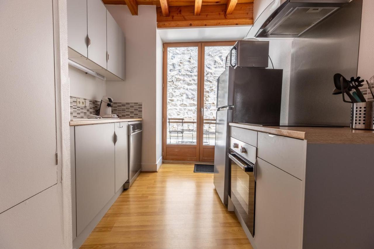 Le Double Pirou # 2 Appartements # Halte Auvergne Thiers Exteriér fotografie