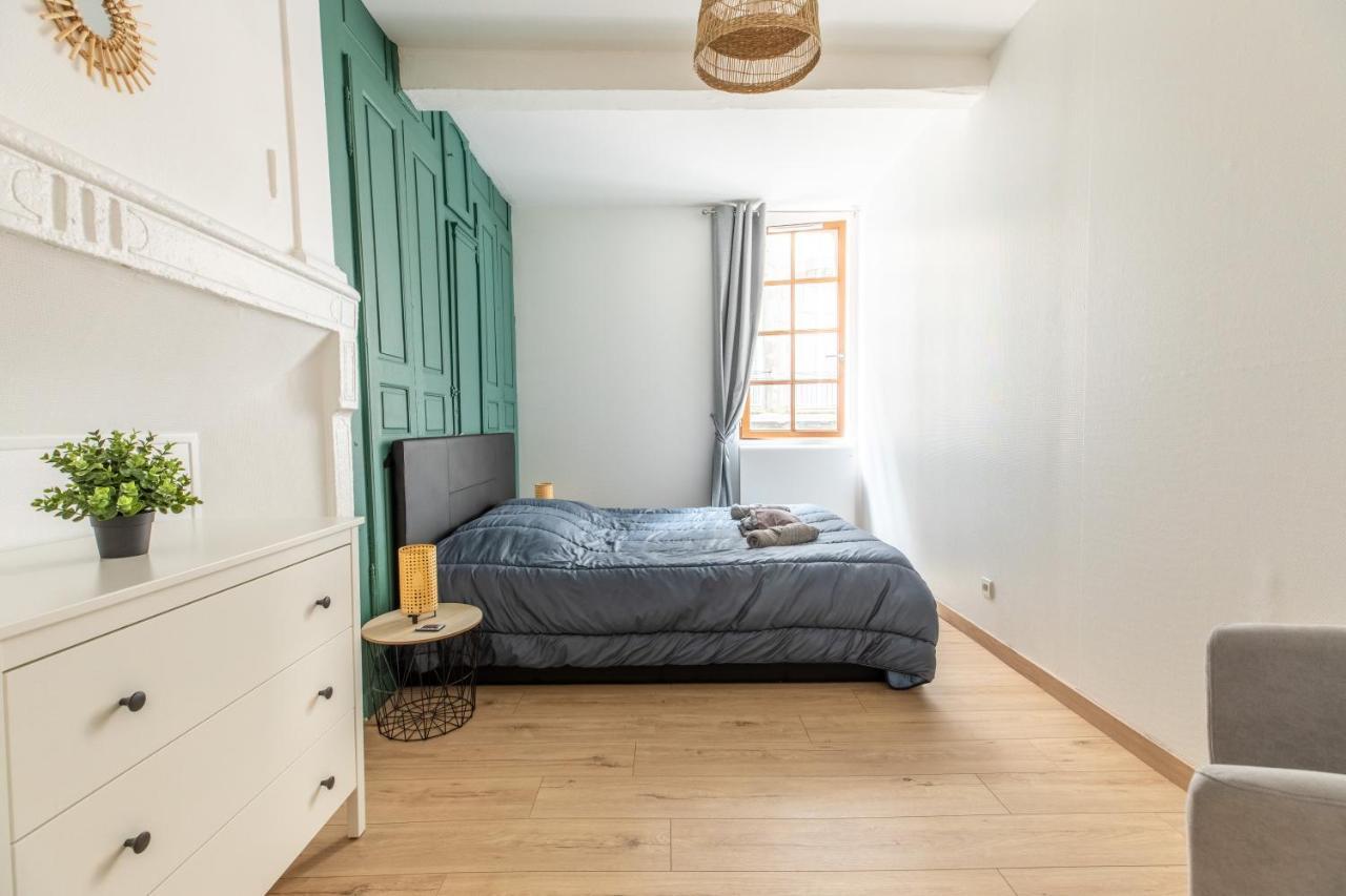 Le Double Pirou # 2 Appartements # Halte Auvergne Thiers Exteriér fotografie