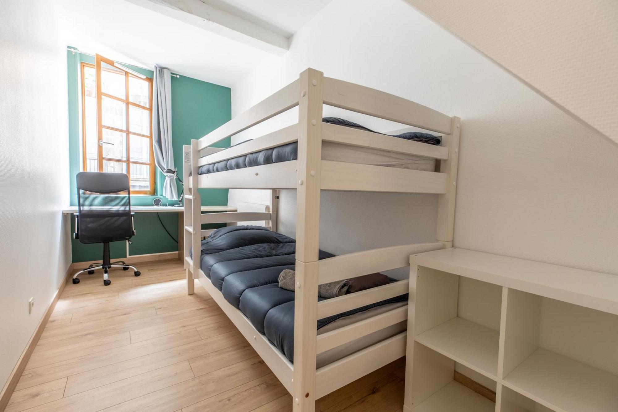 Le Double Pirou # 2 Appartements # Halte Auvergne Thiers Exteriér fotografie